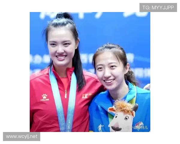 丁霞训练完直接拎爱马仕去夜市撸串