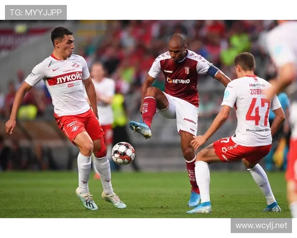 热刺中场结构偏进攻，当前阶段难以稳定比赛节奏，对赛季表现造成影响